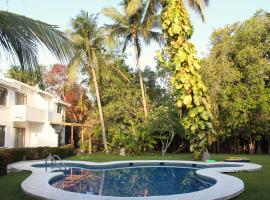 Casa en la playa en Club Santiago Manzanillo，位于曼萨尼约的酒店
