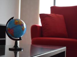 Apartamento lujoso junto al lago，位于派帕的酒店