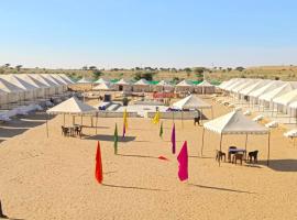 Aroma Desert Safari Camp，位于山姆沙漠国家公园附近的酒店