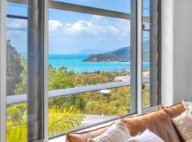 30 Airlie Beach Bliss at The Summit