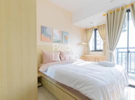 RedLiving Apartemen Jakarta Living Star - BoboRooms，位于雅加达的酒店