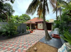 Villa in Kalviyankadu，位于Irupalai的酒店