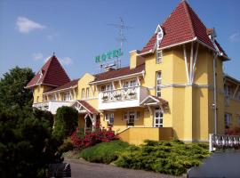 机场酒店，位于Ságvár的酒店