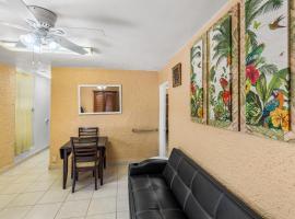 Yours for the asking- Cozy, Caribbean, condo condo，位于克里斯琴斯特德的酒店