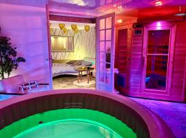 Espace détente jacuzzi sauna，位于Gagny的带按摩浴缸的酒店