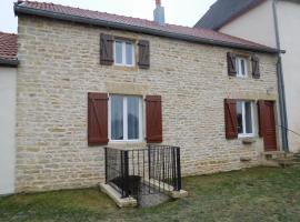 Charmant Gîte Familial à Gilley, Proche Fayl-Billot et Cite Fortifiée de Langres - FR-1-611-71，位于Gilley的酒店