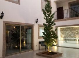 Los Arcos Hottel Boutique，位于莫雷利亚的酒店