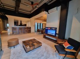 VAUX Park Street - A collection of 8 luxury lofts，位于科伦坡的酒店