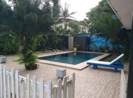 Villa Bonapriso avec piscine，位于杜阿拉的酒店