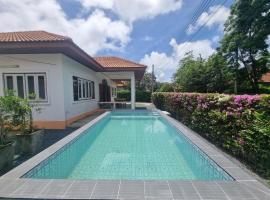 Mae Rampung Beach House Pool Villa，位于罗勇的家庭/亲子酒店
