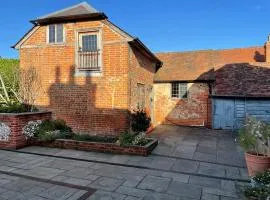 Annex at Southfields in idyllic Hampshire village