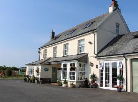Melorne Farm Guest House，位于卡姆尔福德的豪华帐篷营地