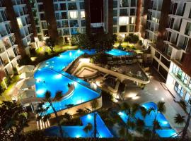 Near Central Festival- 5mims Walk- Infinity Pool & Comfort Room@The One Chiang Mai Condo，位于清迈的酒店