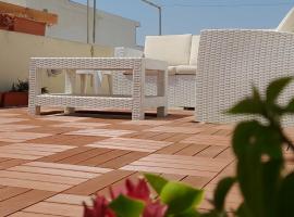 Ramzam - Spacious & Modern 3 bedroom apartment with roof terrace，位于马尔萨斯卡拉的酒店