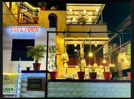 Blue town Hostel & Cafe