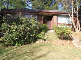 Azalea Cottage, Leura NSW Australia，位于卢拉的别墅