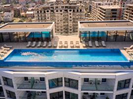 TGM Sunrise View - Infinity Pool & Spa Resort，位于北马马亚-讷沃达里的Spa酒店
