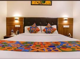 Hotel Deluxe Residency，位于孟买Santacruz的酒店