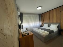 New Prishtina Luxury Rooms，位于普里什蒂纳的宾馆