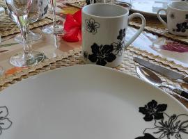 TIVA PERL LODGE TAHAA，位于Tiva的酒店