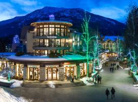 The Crystal Lodge，位于惠斯勒Whistler Village Gondola附近的酒店