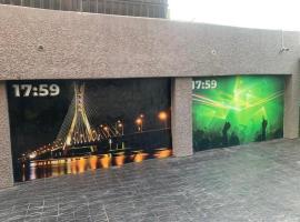 1759 Empire Lounge and Hotels，位于Agege的酒店