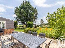 Maison spacieuse avec spa, salle de jeux, proche Angers – Idéal familles et pros ! - FR-1-622-59，位于Chazé-sur-Argos的酒店