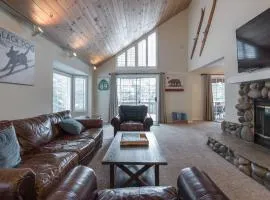 Tahoe Vista Home w/ Spa close to Northstar & Lake