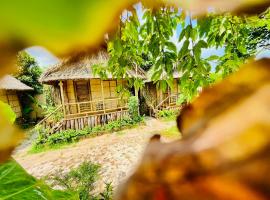 Bamboo House At Peaceful Countryside Ho Tram，位于Xuyên Mộc的酒店