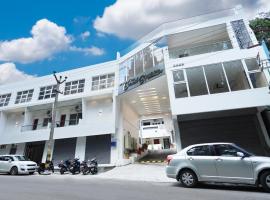 Hotel Grand Square，位于埃尔加德的酒店