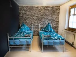 Kleines Häuschen für Monteure