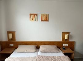 Brauhaus Hotel Ruetershoff，位于卡斯特罗普-劳克塞尔的酒店