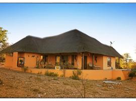 Yingwe self catering villa bordering Kruger with private pool，位于帕拉博鲁瓦的酒店