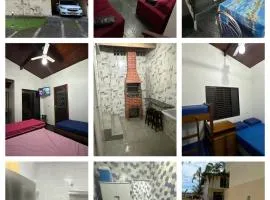 TRIPLEX piscina churrasqueira lava e seca Wi-Fi e 2 TVs em Condomínio com 90m2 no centro de Ubatuba