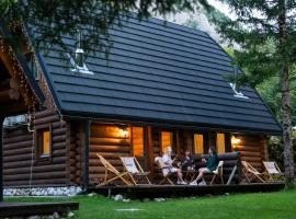 Pristava Lepena Village，位于Lepena的酒店