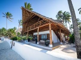 Beachfront Turtle House ZanzibarHouses，位于吉汶瓦的酒店