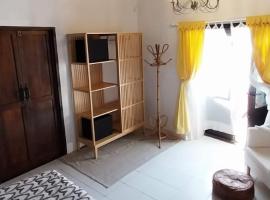 Suite casa rural Los Patios, CONIL，位于蒂亚斯的乡间豪华旅馆