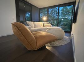 Metropol 3 • Comfy• Luxury• Central • Free Parking，位于堪培拉的酒店