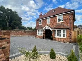 Pass the Keys New Ivy Cottage Wonderful Beaches and Golf Courses