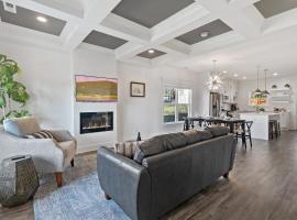 Newly renovated home near Derby，位于杰斐逊维尔的酒店