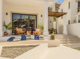 Casa Gallo, Luxurious Private 3Bd Villas in the heart of Cabo，位于卡波圣卢卡斯的度假屋