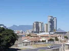 Complete self-catering apartment close to the beach