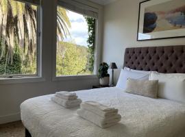 The Grande Hotel Hepburn Springs，位于赫本温泉的酒店