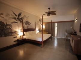 Prasanthi Hotel，位于奎隆的酒店