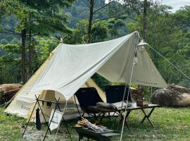 Moon hill camp，位于Kampong Egang的豪华帐篷营地