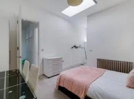 Luxurious 4 Bedroom Entire Flat in King's Cross