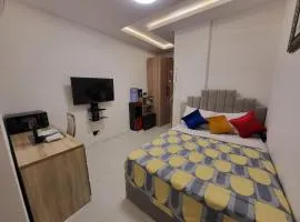 Ikoyi/Banana Studio Room