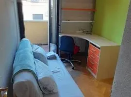 Habitación independiente en casa compartida
