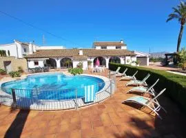 Finca San Jaime - holiday home with stunning views and private pool in Benissa