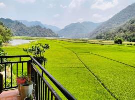 Ba Bể Homestay，位于北市的山林小屋